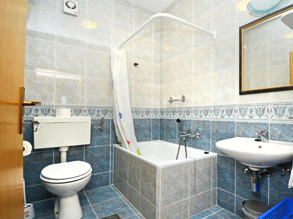 Apartment Albina-1 By Interhome Умаг Екстериор снимка